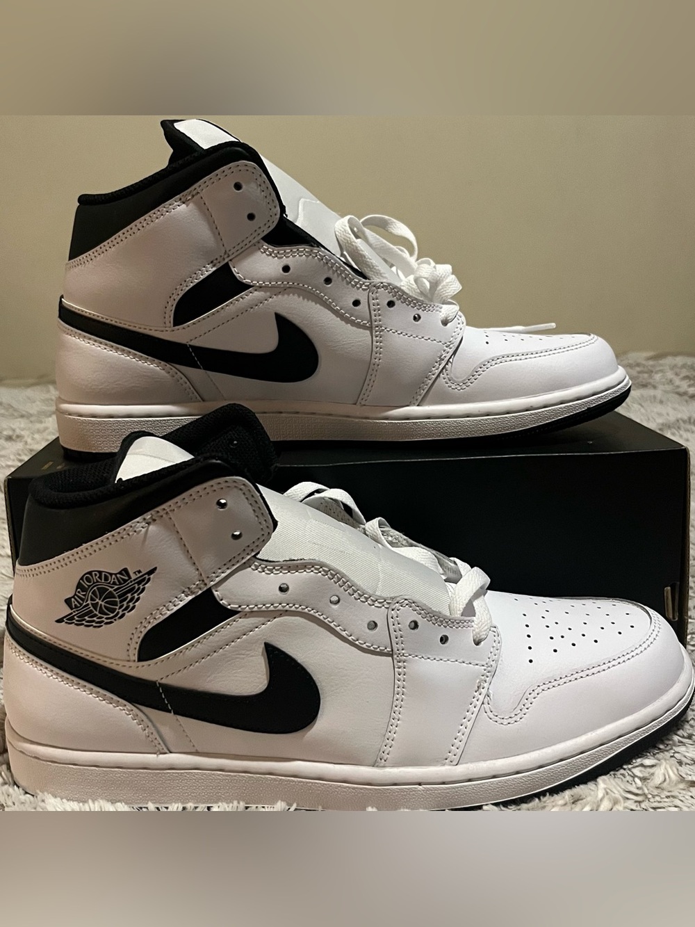 Air Jordan 1 mid